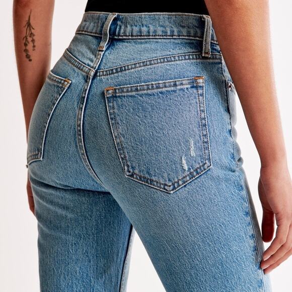 Abercrombie & Fitch The Vintage Flare High Rise Short Jeans - Picture 8 of 14